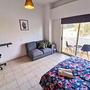 https://central-square-nomadic-rooms.protaras-cy-hotels.com